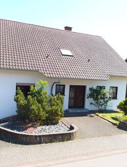 Großzügiges Einfamilienhaus mit traumhafter Aussicht - Merzig