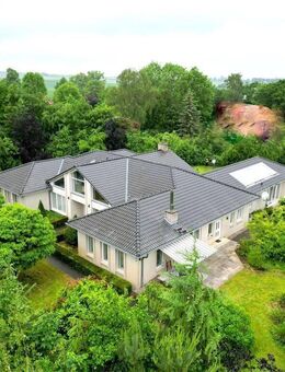 Sehr eindrucksvolles Einfamilienhaus mit Einliegerwohnung - einmalige Gelegenheit!!! - Vorbeck