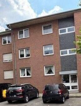2 gepflegte 6-Familienhäuser und 6 Garagen „im Paket“, Würselen, mit steigerungsfähiger Miete .... - Würselen