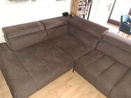 Super schöne und große L-Couch mit höhenverstellbaren Kopflehnen - Lübeck