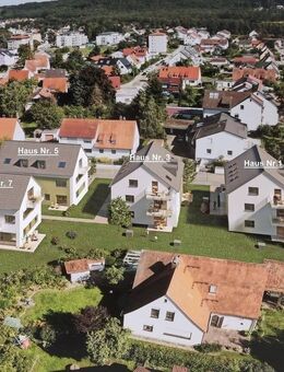 2,5-Zimmer-Neubauwohnung mit Balkon in ruhiger und grüner Wohnlage - Neumarkt (Oberpfalz)