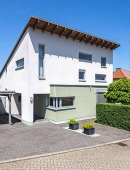Moderne Architektur und eine gefragte Lage: schickes Einfamilienhaus in Hüsten auf dem Flammberg! - Arnsberg