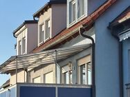 Rundum sorglos Paket für Ihre Familie: 3 Bäder, 8 Räume, Terrasse, Balkon, Garage, neue Heizung und Einbauküche - Nürnberg
