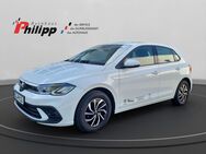 VW Polo, 1.0 TSI Life, Jahr 2023 - Bischofswerda