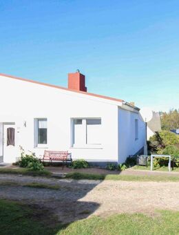 Wohnen, wo Rügen am ursprünglichsten ist - 3-Zi.-DHH + Bungalow mit Garten in Mönchgut-Gager - Gager