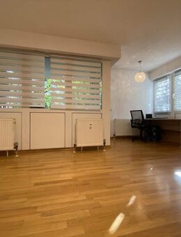 Attraktive 2-Zimmer-Wohnung mit idyllischer Terrasse - Erlangen