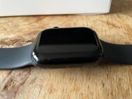 Neuwertige Apple Watch Series 10 42mm AL in Jet Black mit Sportarmband - Duisburg