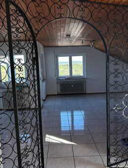 3 1/2 Zimmer-DG-Wohnung in Benningen am Neckar - Benningen (Neckar)