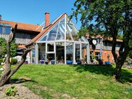 Landhaus in exklusiver Alleinlage - eigene Koppeln, Wald und unvergleichlicher Ausblick inklusive - Eggebek