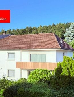 Seltene Gelegenheit: Einfamilienhaus mit Einliegerwohnung - Baugrundstück (Preis auf Anfrage) - Melsungen