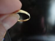 Ring 585 Gelbgold mit 3 kleinen weißen Steinen Gr.54 - Witzenhausen