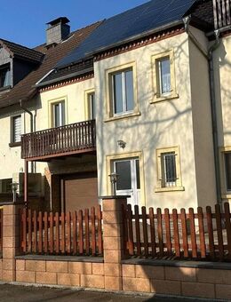 Stadtreihenhaus mit viel Potenzial in Roßwein - Roßwein