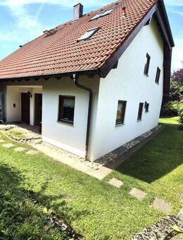 ++ Ihr neues Zuhause in idyllischer Randlage - großzügiges 1-2-Familienhaus mit Charme ++ - Weissach (Tal)