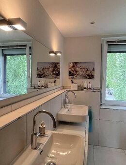 Moderne 3-Zimmer-Wohnung ca. 80m² und eigenem Hauseingang zu vermieten! - Dortmund