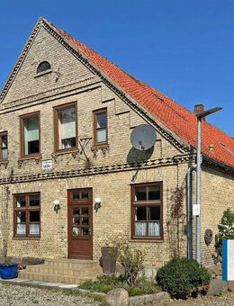 Alte Schule! Landhaustraum mit 4 Wohnungen in Bisdorf - Fehmarn