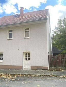 * Kompakt und viel Gestaltungsspielraum - Ihr neues Zuhause in ruhiger Lage von Schkölen * - Schkölen