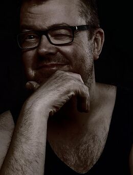 Gemeinsam kochen, ein Gläschen trinken sich kennen lernen und vielleicht wächst das mit der Zeit zu einer großen Liebe und neuen Beziehung - Lotte