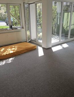 TOPLAGE! Gepflegte 3-Zi-Wohnung mit Balkon und Tiefgaragenplatz in Zentrumsnähe. - Wangen (Allgäu)