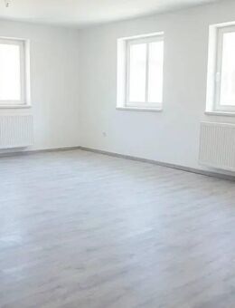 Provisionsfrei! 6-Zimmer-Wohnung in Röttingen / Nähe Altstadt - Röttingen