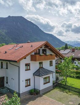 Top gepflegtes und flexibel nutzbares Mehrfamilienhaus mit 5 neuwertig ausgestatteten Wohnungen - Oberau