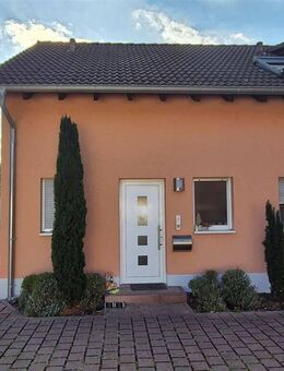 Wohnhaus mit Garage und Stellplatz in kleiner Gemeinschaft - Birkenheide