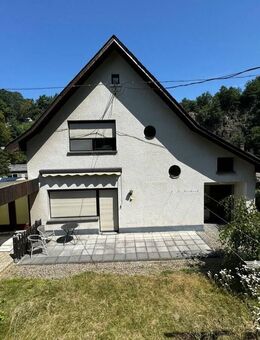 Traum vom Eigentum! EFH mit Garten, überdachter Terrasse und Kellergeschoss in gutem Zustand - Lunzenau