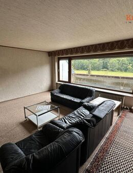 Geräumige 3-Zimmer-Wohnung mit Balkon, Parkblick und Tiefgaragenstellplatz in Bad Brückenau - Bad Brückenau