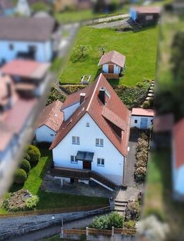 Großzügiges Grundstück in Südausrichtung mit charmanten Einfamilienhaus Nähe Nabburg Krankenhaus - Nabburg
