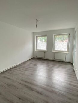 Frisch renovierte 3-Zimmer Wohnung mit Wintergarten - Braunschweig