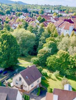 Einfamilienhaus auf großzügigem Grundstück mit Anbaupotential - Kirchheim (Teck)