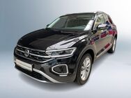 VW T-Roc, 1.5 TSI Style, Jahr 2023 - Frankfurt (Main)