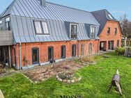 Wohnen im Großformat: modernes 290 m² Bauernhaus mit 230 m² Nutzfläche in Nordfriesland - Viöl
