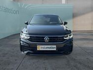 VW Tiguan, 2.0 TDI R-Line Black Style IQ LIGHT 20 CONNECT, Jahr 2024 - München