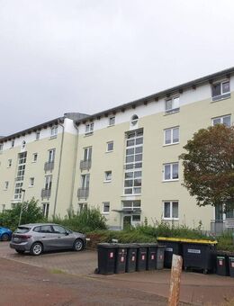 zentrumsnahe 2-Raum-Wohnung mit Dachterrasse - Gotha