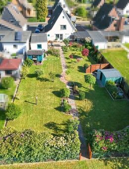 Hier kann man so einziehen - Einfamilienhaus mit traumhaftem Grundstück/Garten - Bremerhaven
