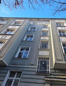 Exklusives Altbau-Domizil am Ku'damm - mit Balkon und Fahrstuhl, ein echter Altbautraum - Berlin