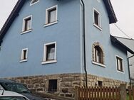 Restauriertes Familienhaus in Ortschaft - Ebnath