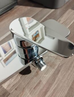 Dusch- Armatur mit Handbrause. - Oberhausen