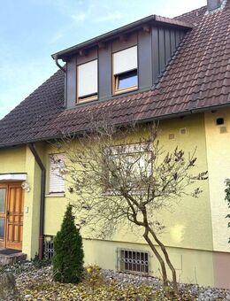 Gepflegte Doppelhaushälfte in attraktiver Wohnlage! - Forchheim (Bayern)