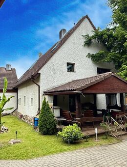 PROVISIONSFREI|Naturidylle-Seehaus mit 15.000?m² Grundstück inkl. See & vermietetem Zweifamilienhaus - Bad Schmiedeberg