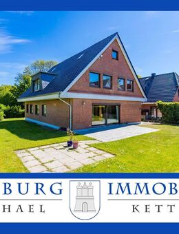 Apartmenthaus mit 4 WE Kurparkzugang, schöner Garten, Garagen, Lage in 2. Reihe, 23743 Grömitz - Grömitz