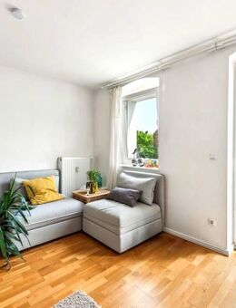 Modern möbliertes Studio-Apartment mit Balkon und Zugang zum Swimmingpool in der Nähe des Tempelhofer Feldes - Berlin