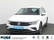 VW Tiguan, 2.0 TDI United, Jahr 2021 - Wunstorf