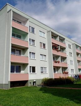 Dreiraumwohnung mit TOP-Einkaufmöglichkeiten direkt vor der Tür! - Eisleben (Lutherstadt)