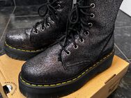 Dr. Martens Winterstiefel Jadon FL Black/Silver Gr. 39 neuwertig - Heinsberg