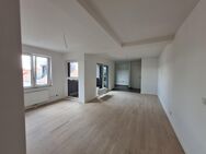 Sanierte attraktive 3- Zimmerwohnung mit Einbauküche, Loggia und Tiefgaragenstellplatz zu vermieten! - Merseburg