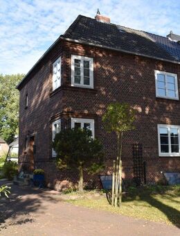 Charmante Erdgeschosswohnung mit Terrassennutzung - Wedel