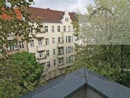 Im Sprengel-Kiez! Altbau-Wohnung mit zwei Balkone zur Kapitalanlage oder zur späteren Selbstnutzung - Berlin