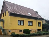 Zweifamilienhaus mit großem Grundstück in Nalbach (Sackgasse) - Nalbach