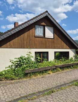 Freistehendes Einfamilienhaus mit unverbaubarem Panoramablick ins Moseltal -Hochwassersicher- - Löf